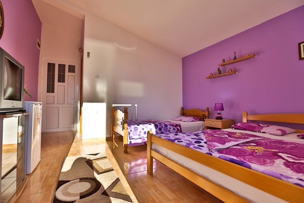 Apartments Vitic Sutomore Room photo